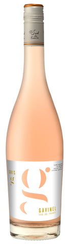 Dit is een grote fles rosé